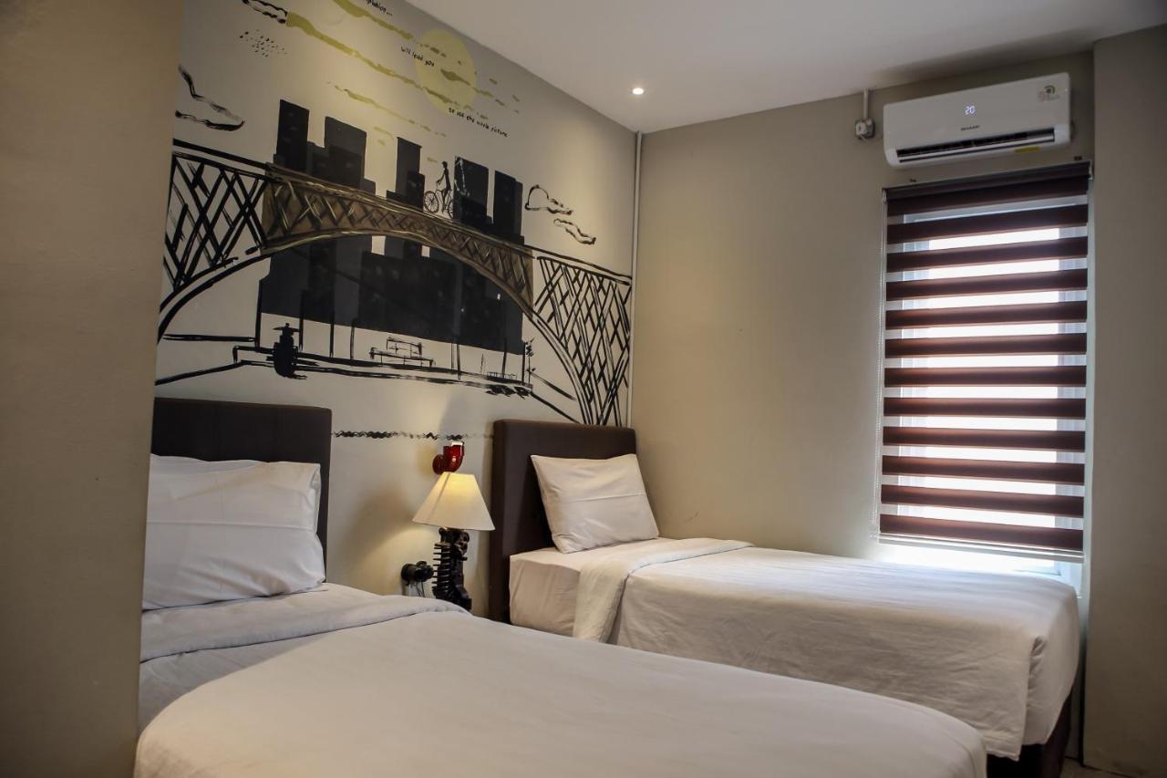Shine Bnb Cianjur Esterno foto
