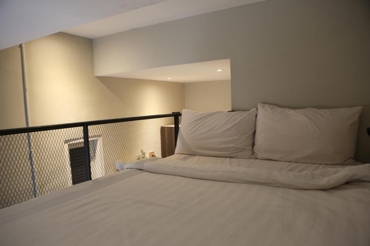 Shine Bnb Cianjur Esterno foto