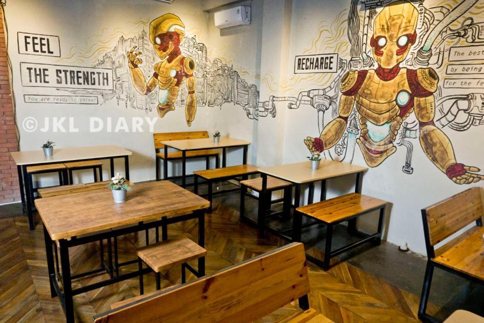 Shine Bnb Cianjur Esterno foto