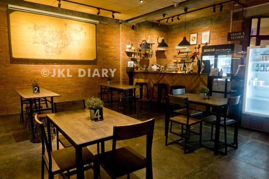 Shine Bnb Cianjur Esterno foto